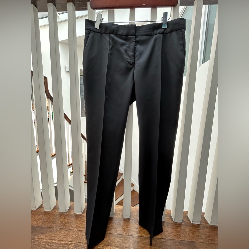 Stella Maccartney tailored straight leg pants. Black. Size 40